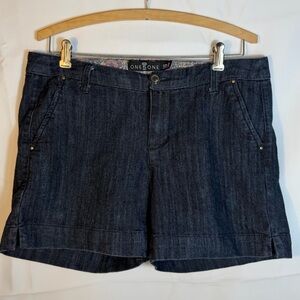 ONE 5 ONE Women's Mid Rise Dark Blue Wash Shorts Size 8 Casual Staple Vacation